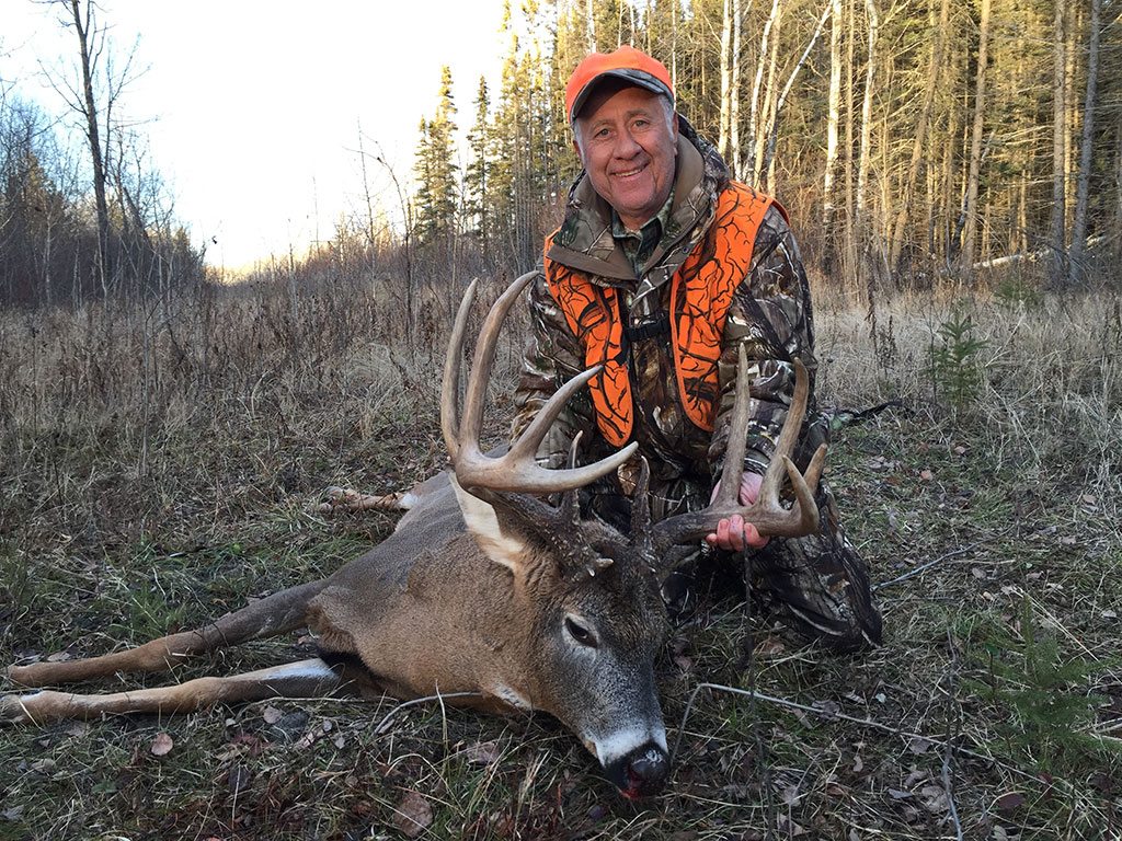 Manitoba Deer Hunting Sandy River Outfitters Trophy Whitetail Deer